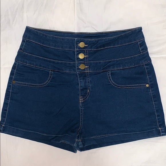 Tinseltown | High-Waisted Shorts - Picture 1 of 2
